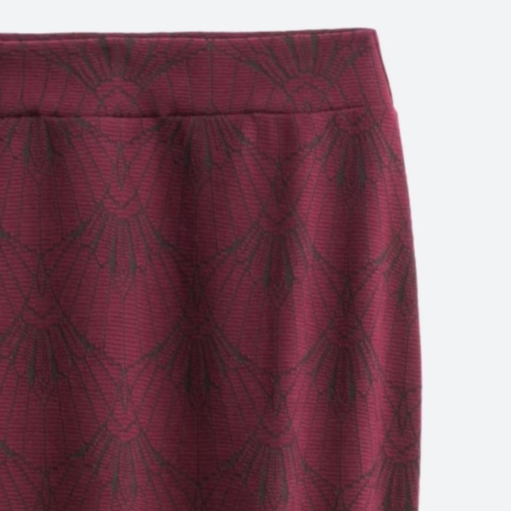 RENEE C | Fabiola Textured Knit Pencil Skirt | Size XS - Picture 2 of 2